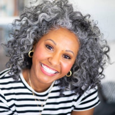 MYTHES SUR LES CHEVEUX GRIS