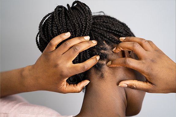 Les mythes autour des cheveux gris 