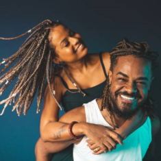 Cheveux Lockss : entretenir et faire pousser ses dreadlocks